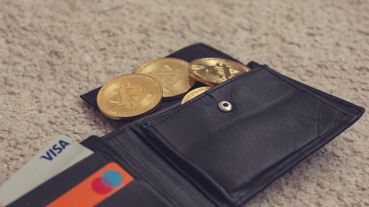 Кредитная карта с криптовалютой